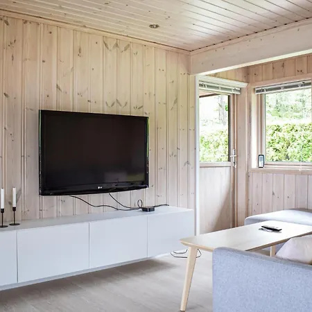 Beautiful In Bjoa With House Sea View Holiday home Utbjoa